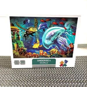 **FREE WITH BUNDLE** Undersea World 1000 Piece Jigsaw Puzzle